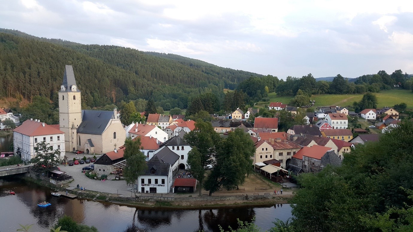 Ve městě Rožmberků, vodáků i Smetanovy opery