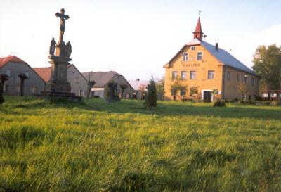 Dominantou je kostel sv. Bartoloměje