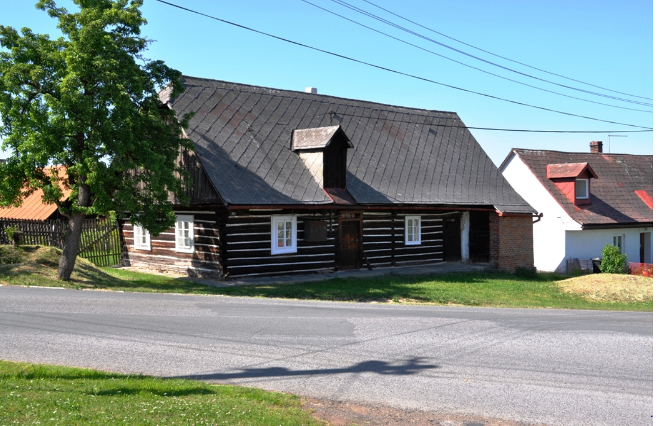 Do Lhoty za lidovou architekturou