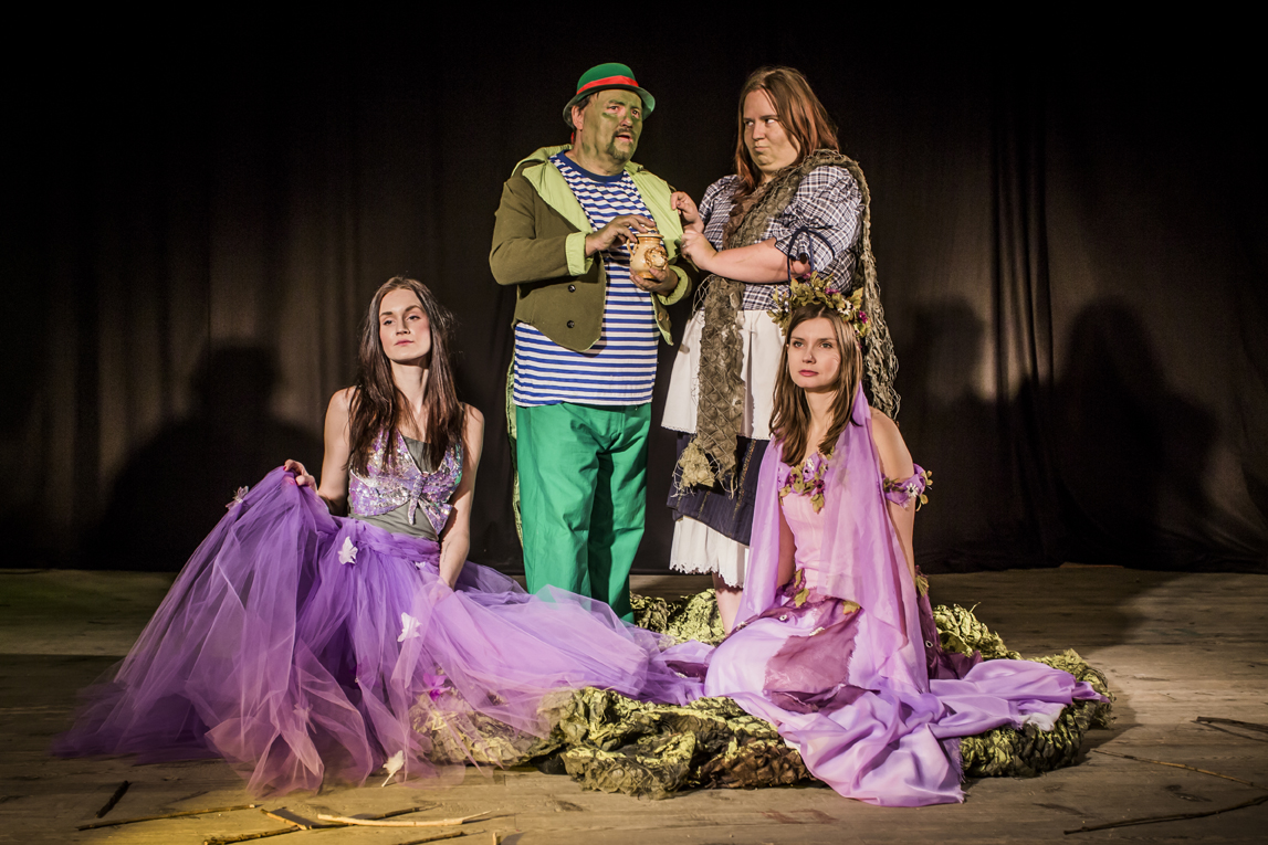 Děti divadlo  milují