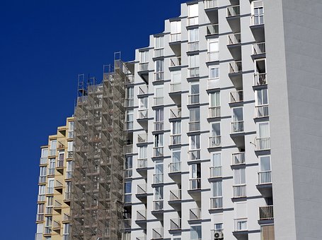 Vyměnit kotle a zateplit budovu