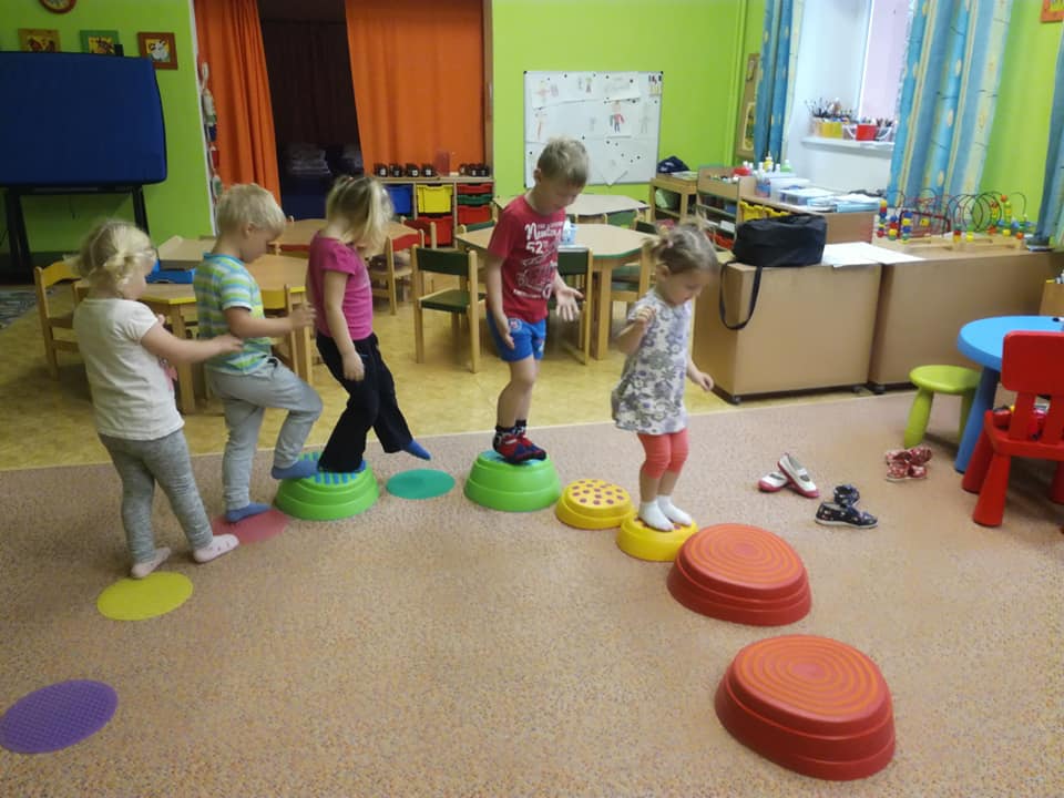 První dny s rodiči, aby si zvykly