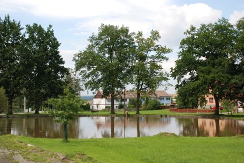 Hledáte klidnější místo pro život? Zkuste život v obci Psárov
